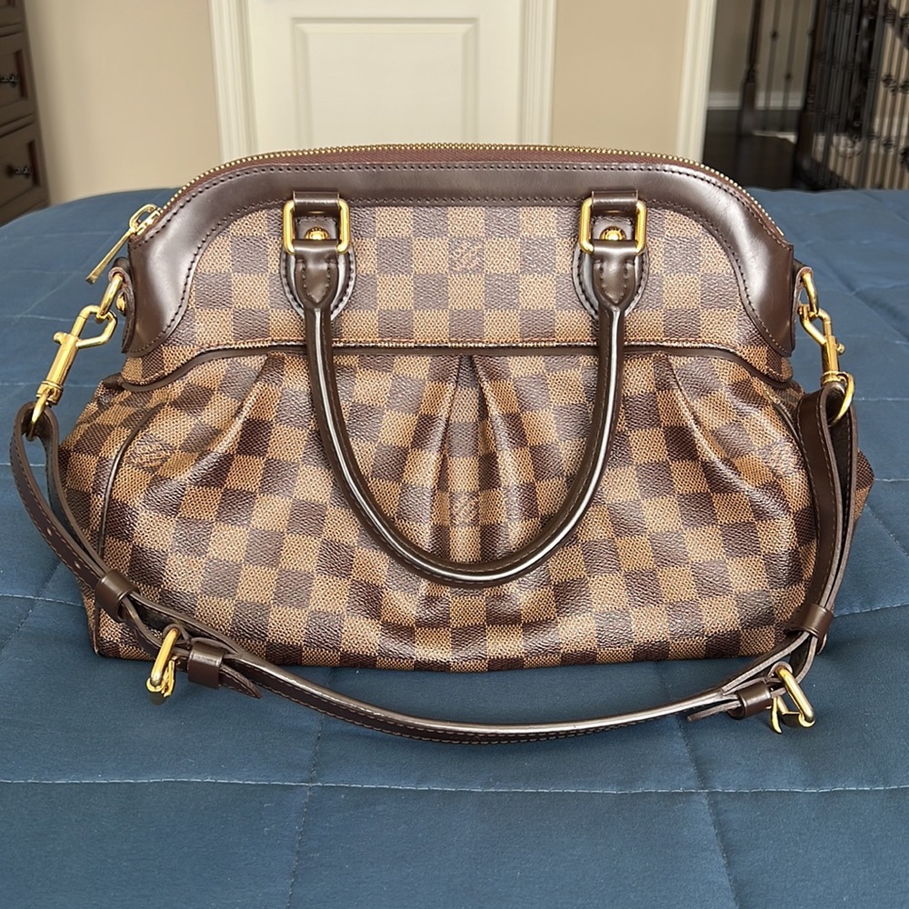 AUTHENTIC Louis Vuitton purse - Picture 2 of 8
